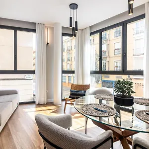  Apartment Center Flat Boutique Center